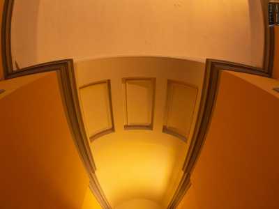 ...si tratta proprio di quella �galleria� che dando accesso alla sala da 1900 posti diede il nome al cinema fondato dalla famiglia Santalucia